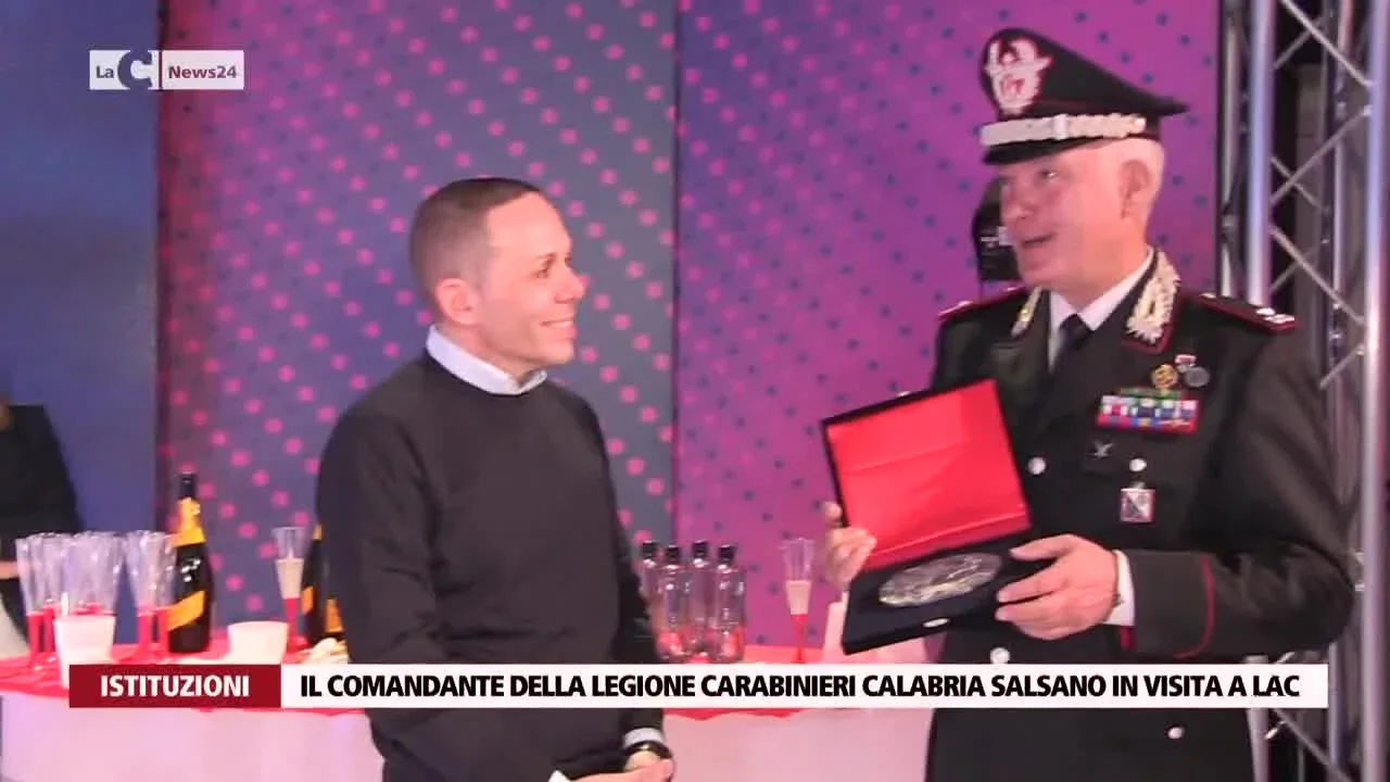 Il generale dei carabinieri Salsano (Legione Calabria) in visita a LaC